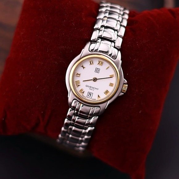 Vintage Givenchy Women’s Watch - Picture 2 of 6